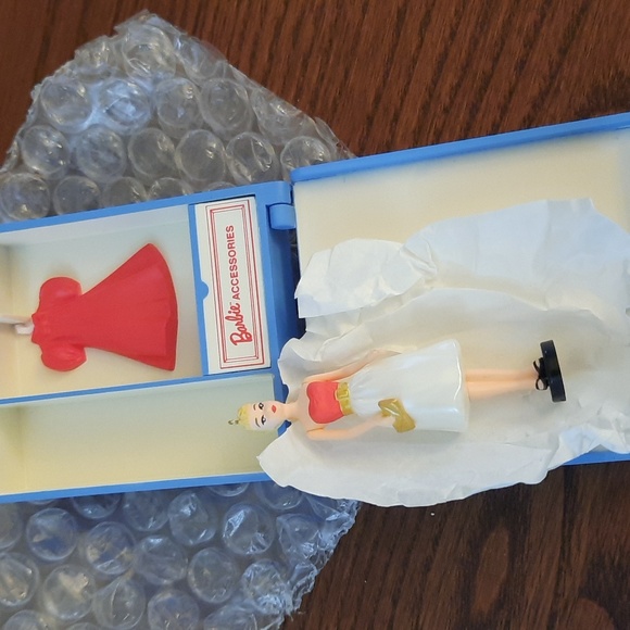 UNUSED. 2000 Hallmark BARBIE Silken Flame Set of 2 Ornaments - Picture 5 of 11